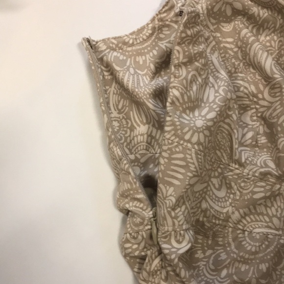 Athleta sundress sleeveless vneck knee length size 2 side zipper tan and cream - Picture 9 of 14